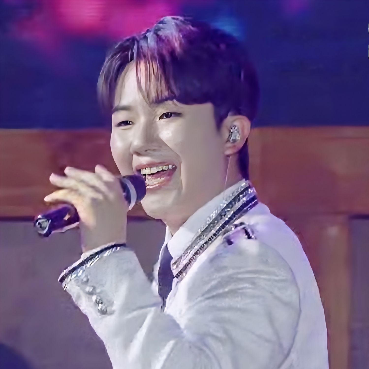 A moment captured by a fan of Nam Seungmin