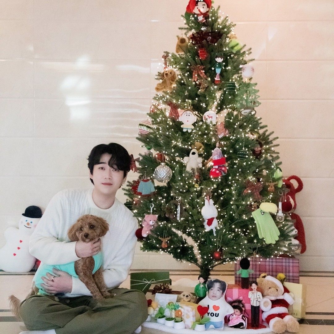 Foto kegiatan terbaru dari Hwang Youngwoong