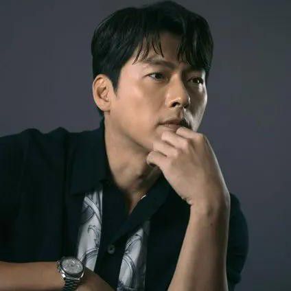 A moment captured by a fan of Hyun Bin