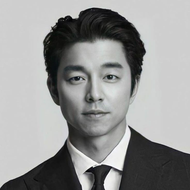 孔侑的最新照片