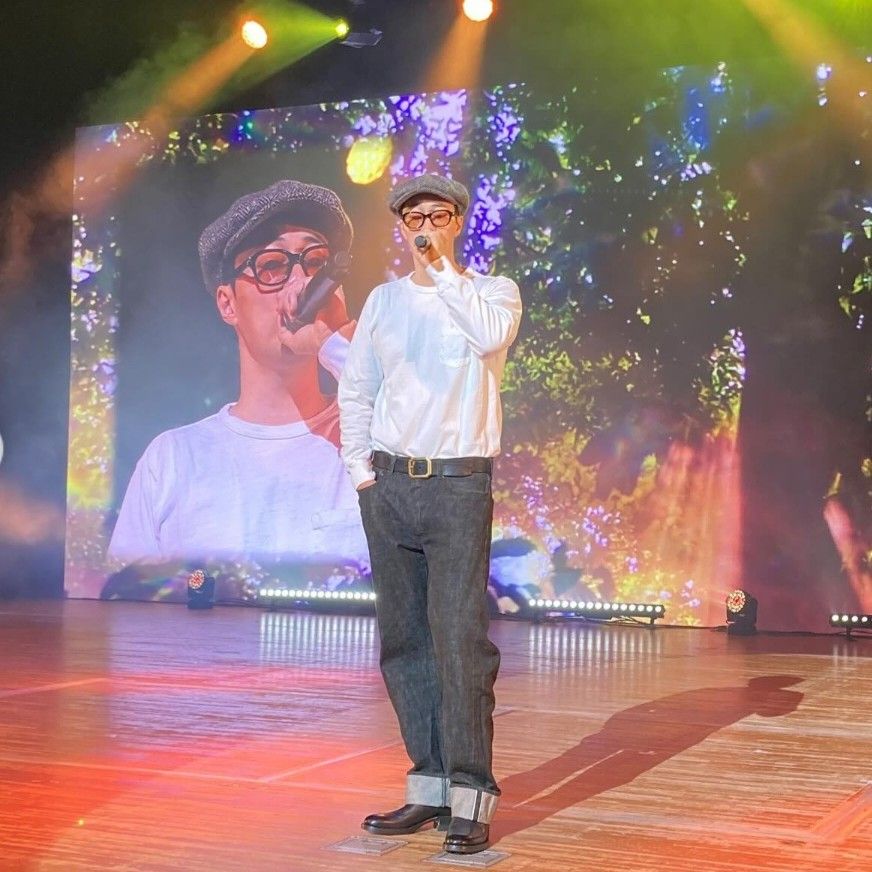 Behind-the-scenes cut of So Jisub