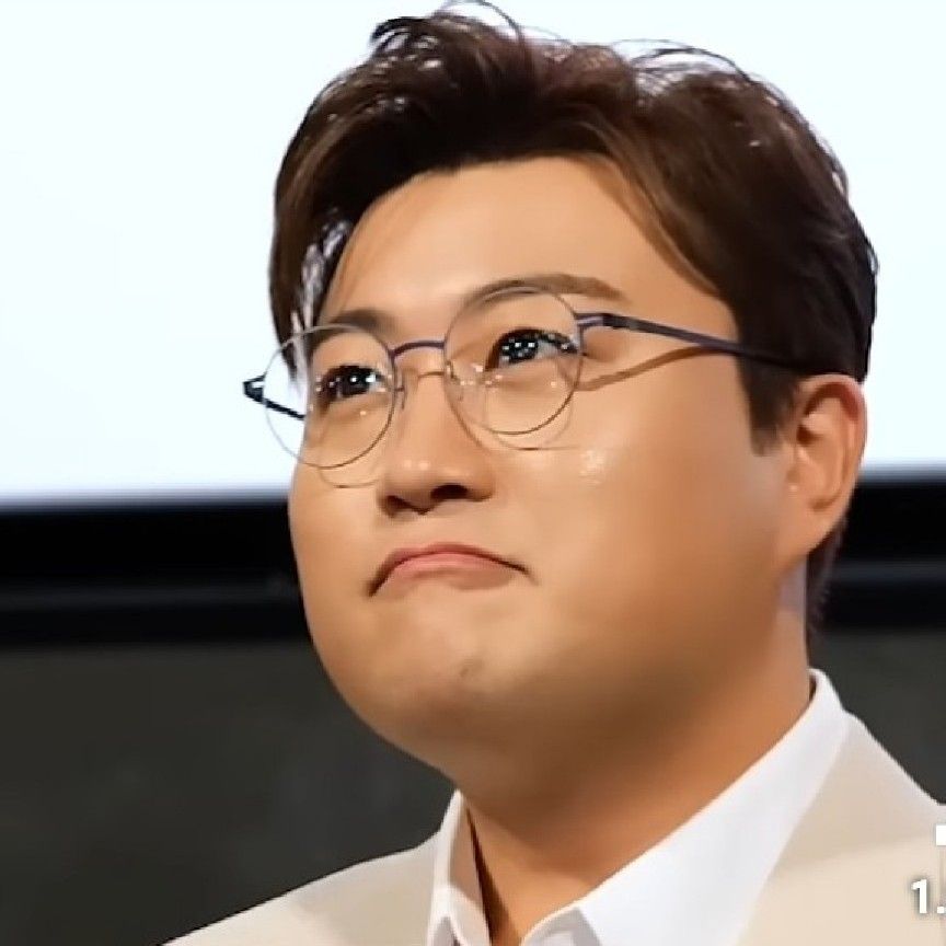 Behind-the-scenes cut of Kim Hojoong