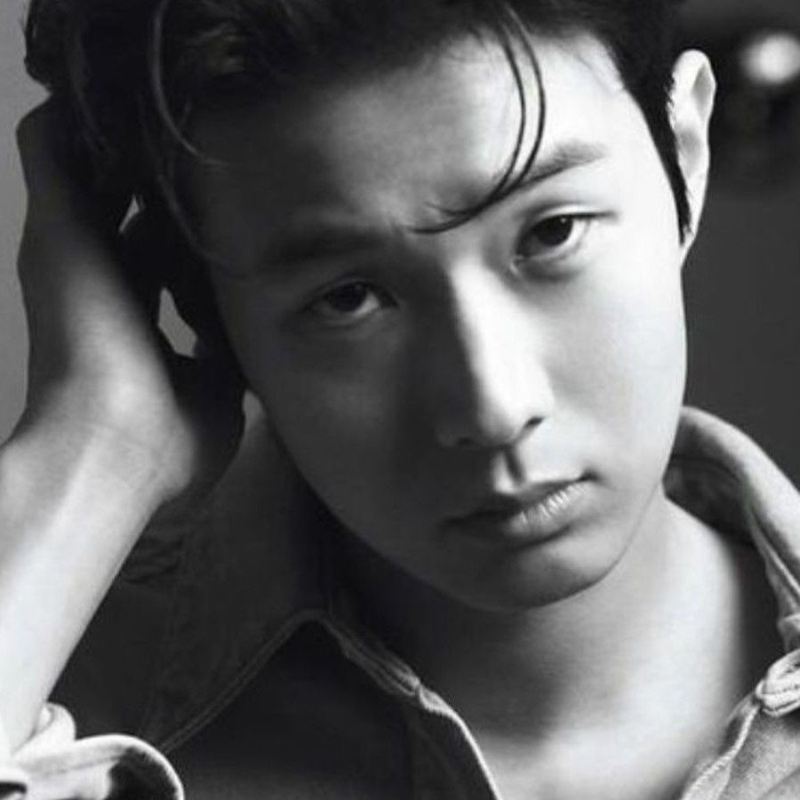 Behind-the-scenes cut of Choi Wooshik