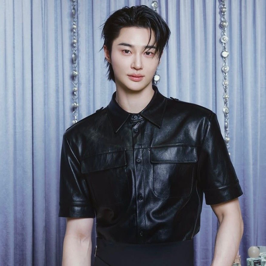 Latest photo of Byeon Wooseok