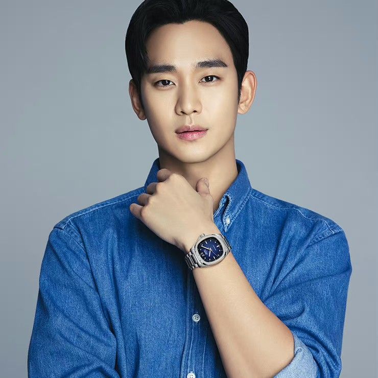 Recent activity shot of Kim Soohyun