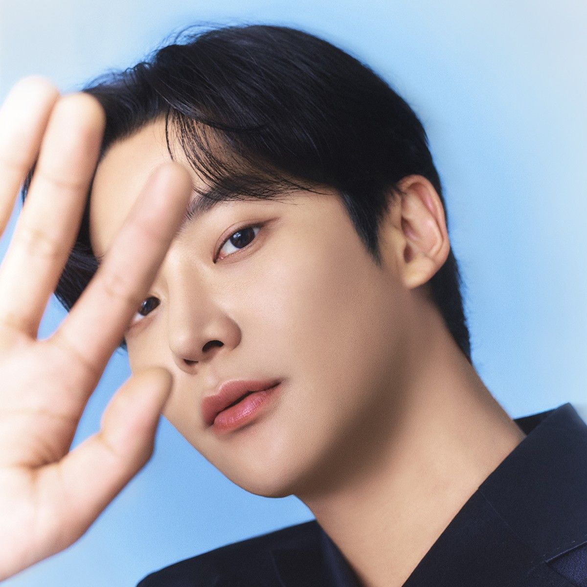 Foto kegiatan terbaru dari Rowoon