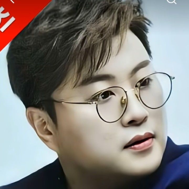 Momen yang diabadikan oleh penggemar Kim Hojoong