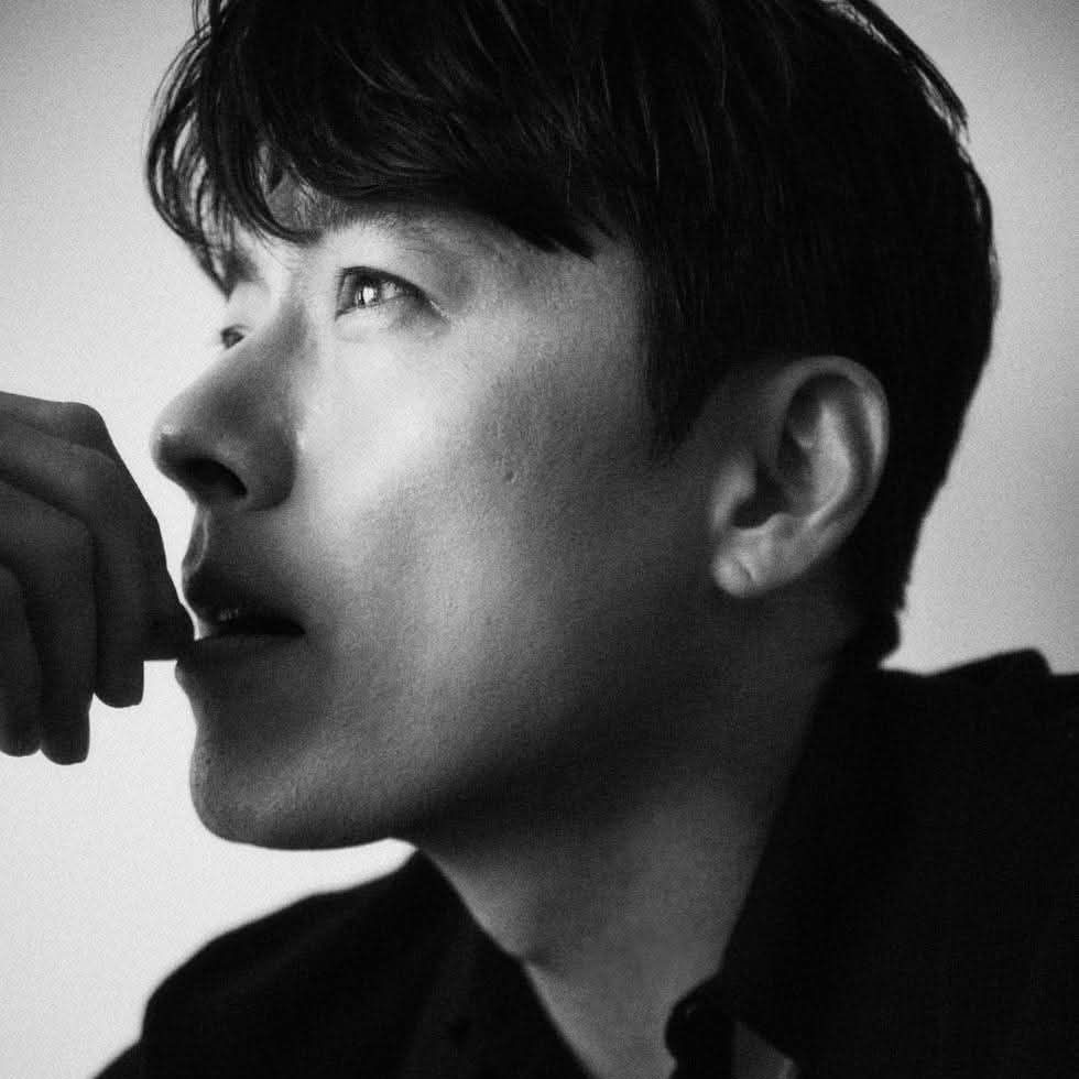 Latest photo of Hyun Bin