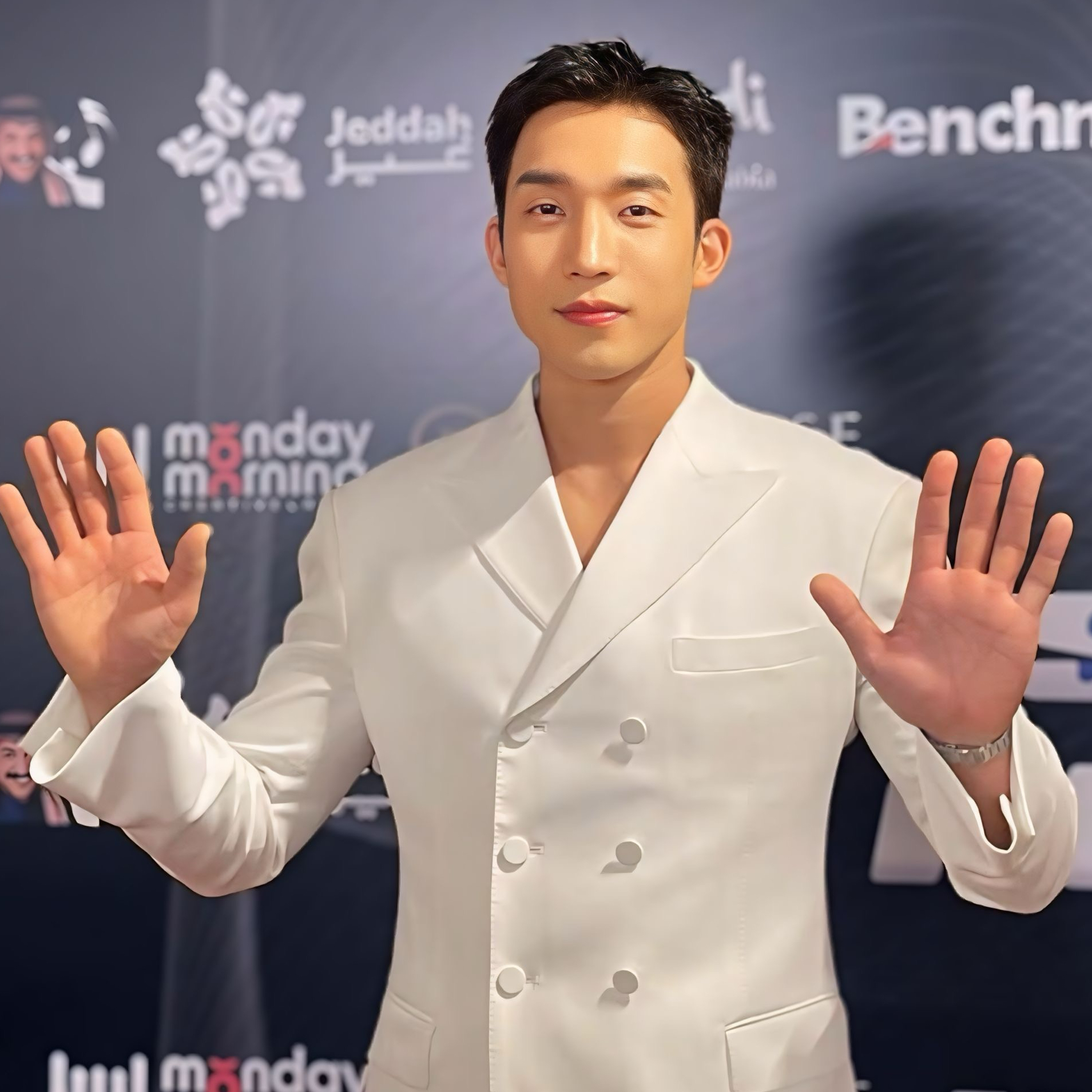 A moment captured by a fan of Lee Sangyi