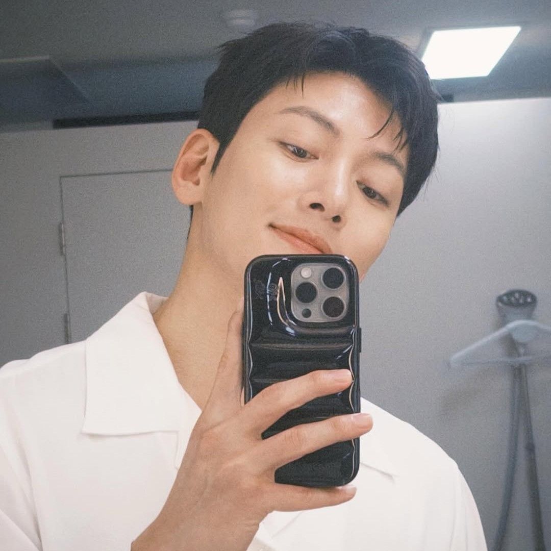 Recent activity shot of Ji Changwook