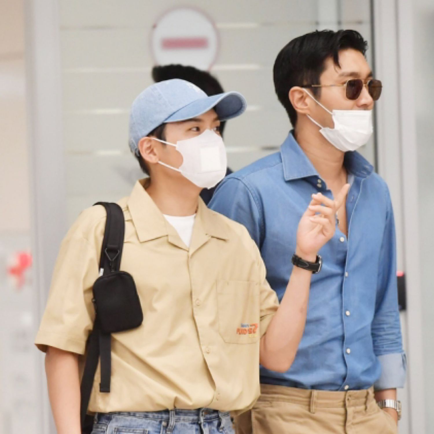 A moment captured by a fan of Choi Siwon