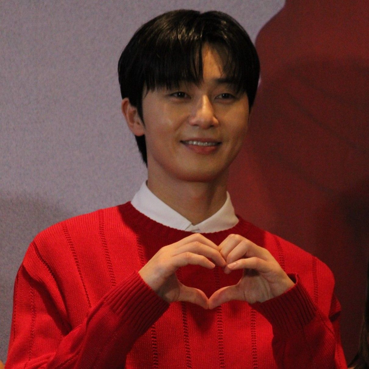 A moment captured by a fan of Park Seojoon