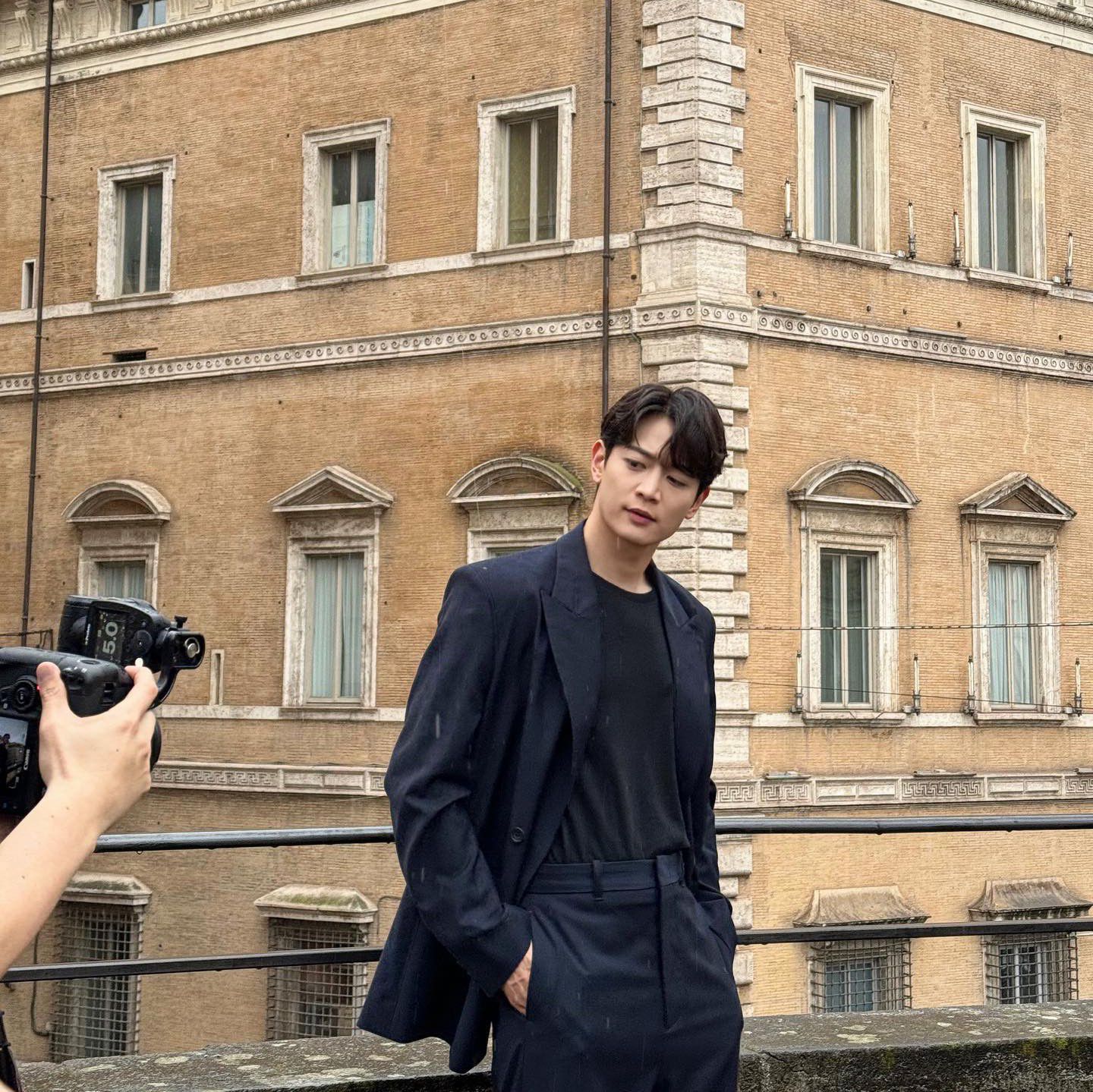 Behind-the-scenes cut of Choi Minho