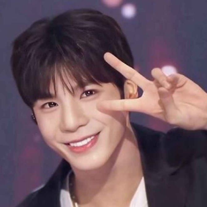 Behind-the-scenes cut of Jeong Dongwon