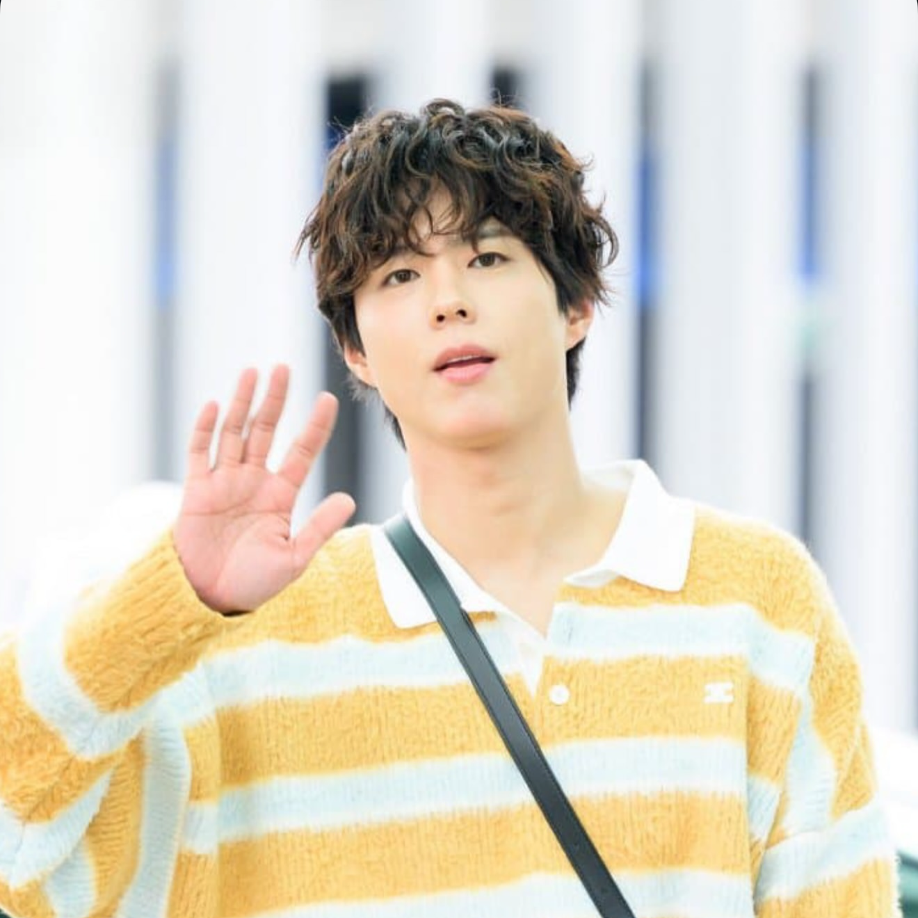 Recent activity shot of Park Bogum
