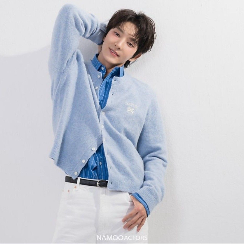 Behind-the-scenes cut of Lee Joongi