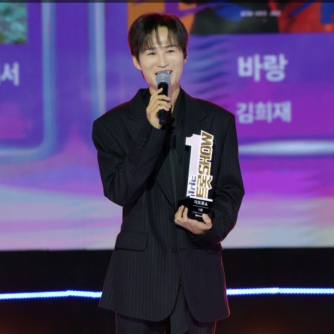 A moment captured by a fan of Kim Heejae