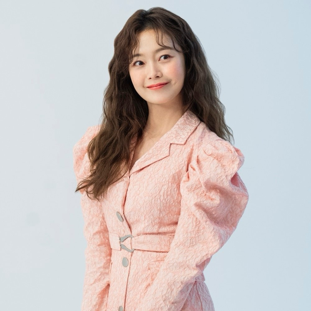 Behind-the-scenes cut of Jeon Somin