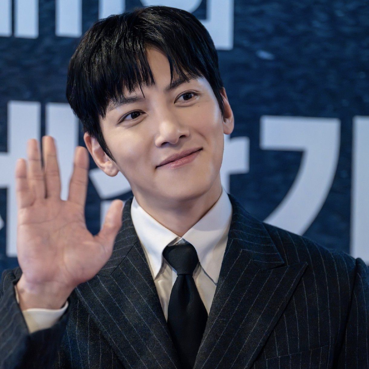 チ・チャンウクの最近の活動ショット