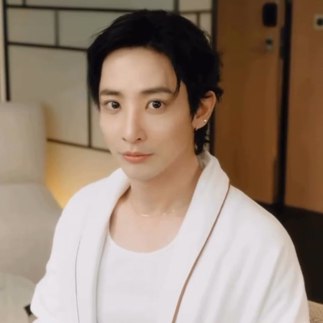 A moment captured by a fan of Lee Soohyuk