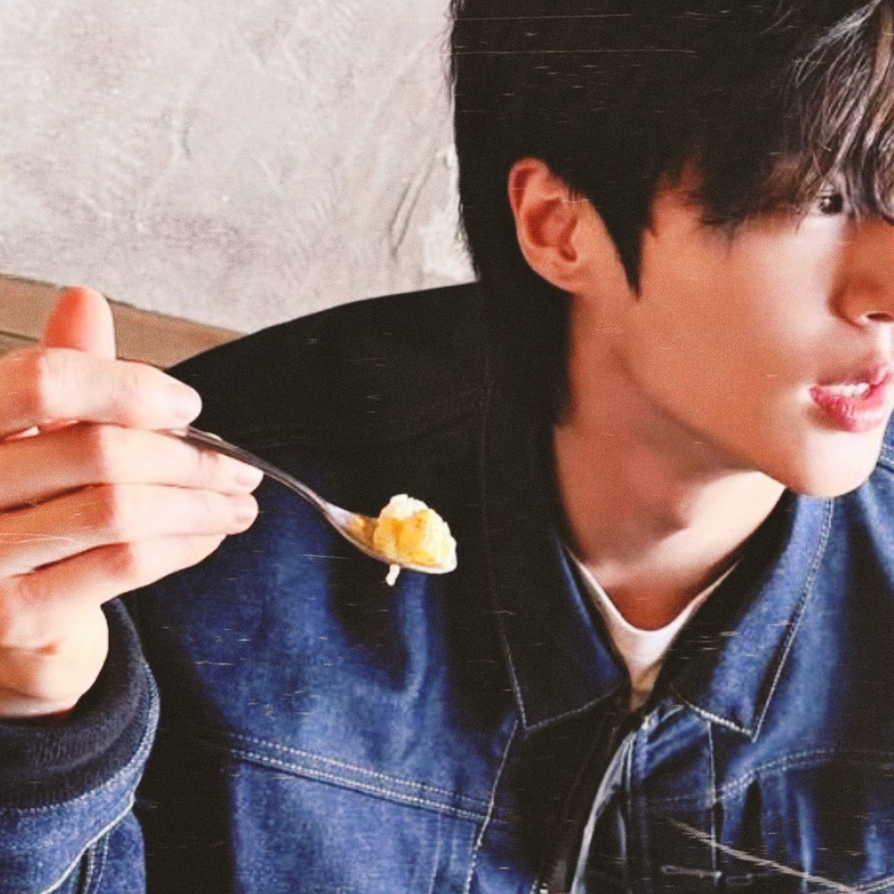 Recent activity shot of Byeon Wooseok