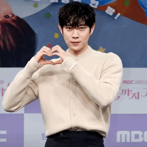 Behind-the-scenes cut of Kim Youngdae