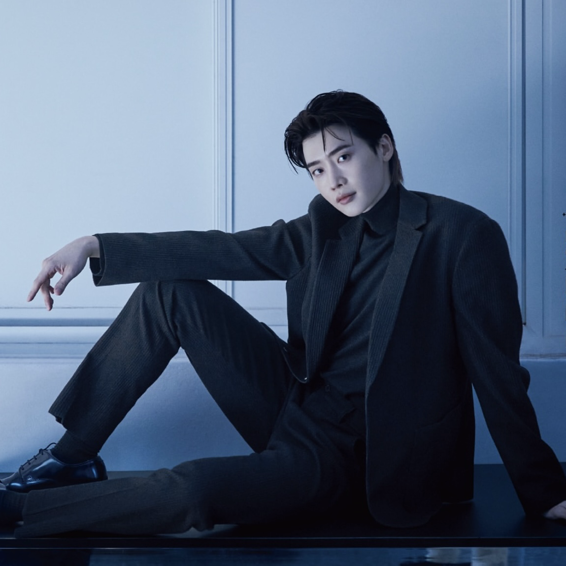 Recent activity shot of Lee Jongsuk