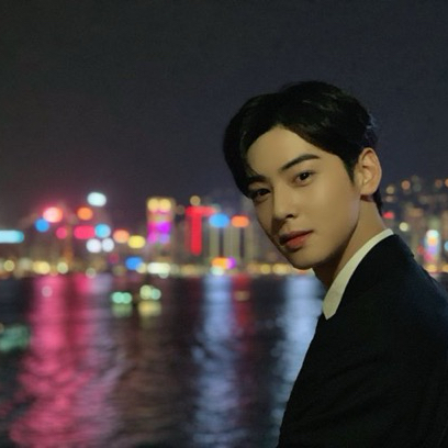 Recent activity shot of Cha Eunwoo