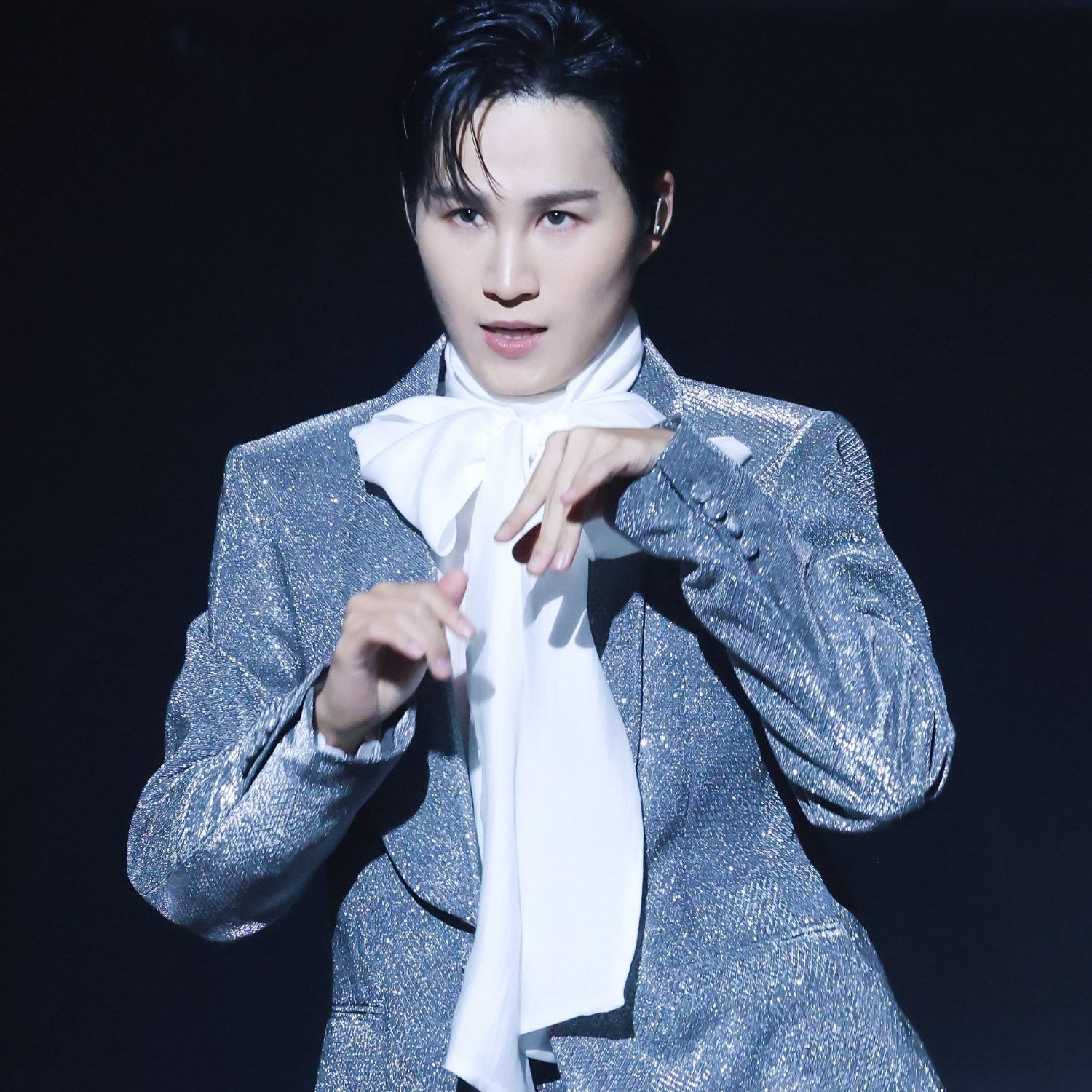 Behind-the-scenes cut of Kim Heejae