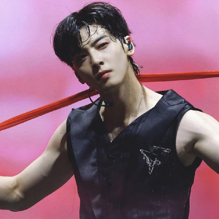 Foto kegiatan terbaru dari Cha Eunwoo