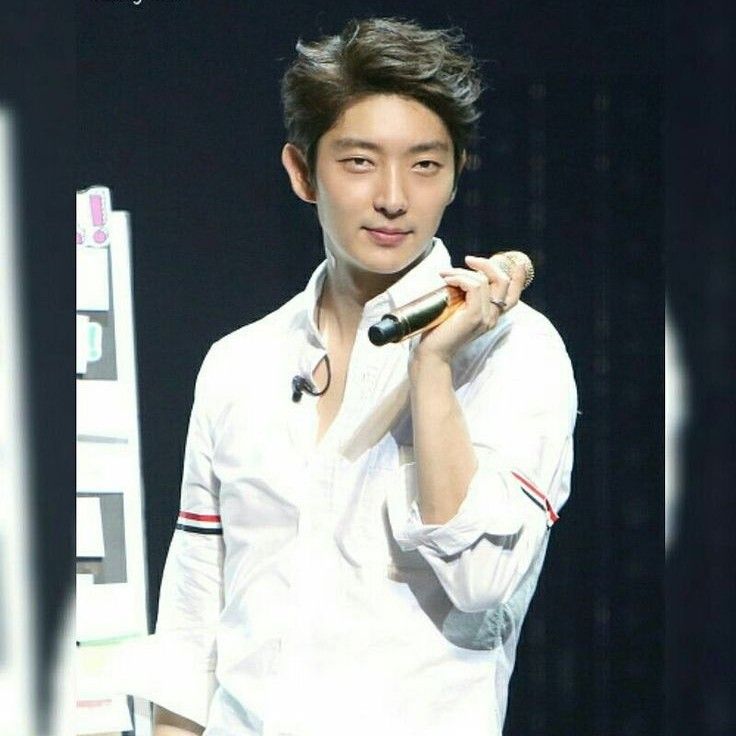 Latest photo of Lee Joongi