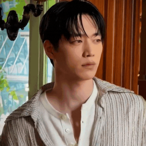A moment captured by a fan of Seo Kangjoon