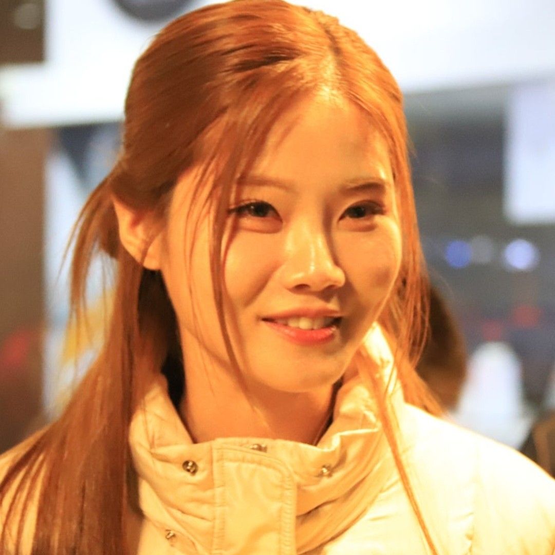 Behind-the-scenes cut of Bae Ahyeon
