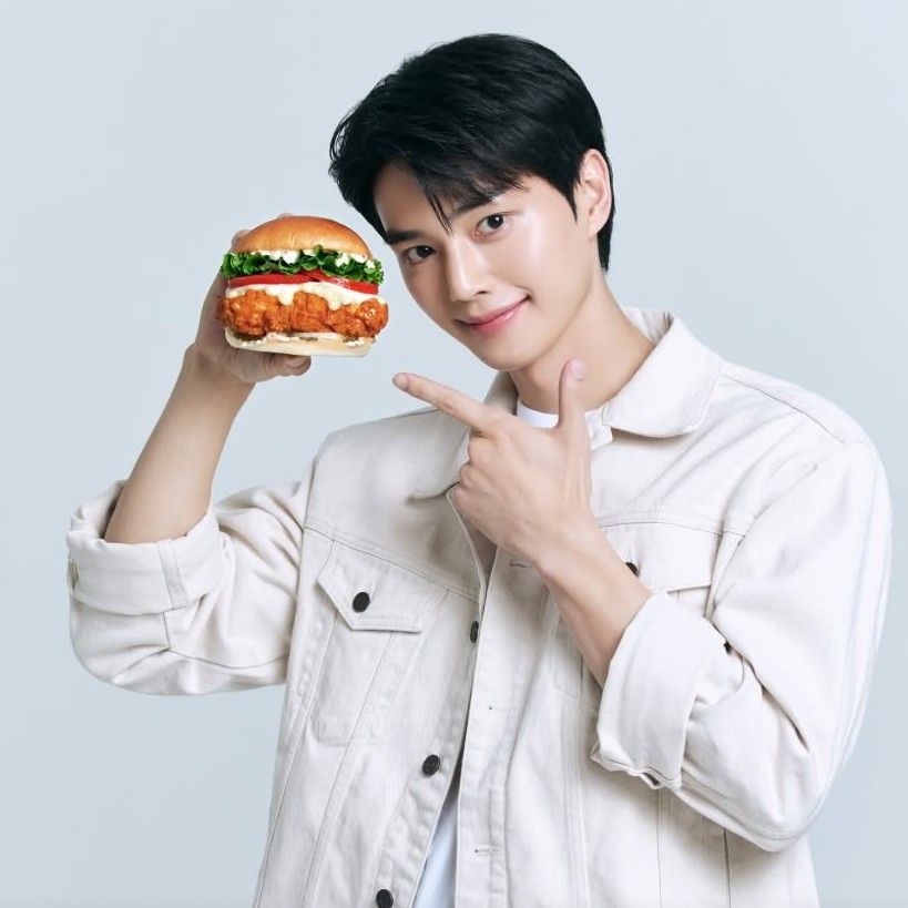 Behind-the-scenes cut of Song Kang