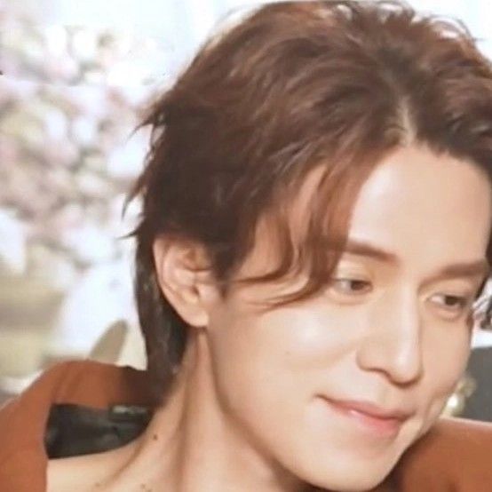 Recent activity shot of Lee Dongwook