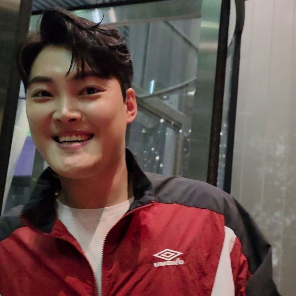 A moment captured by a fan of Kim Kyungmin