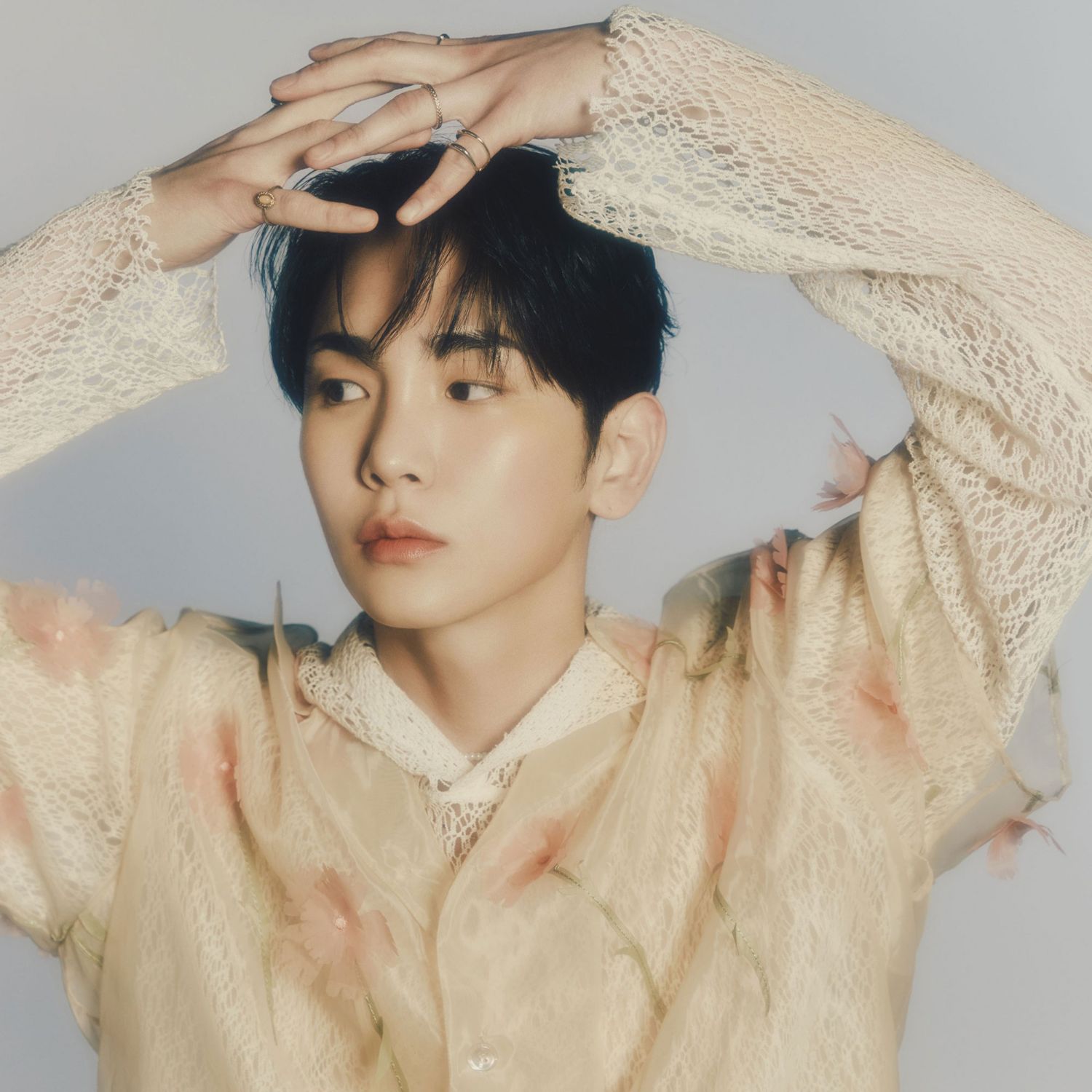 Behind-the-scenes cut of Key