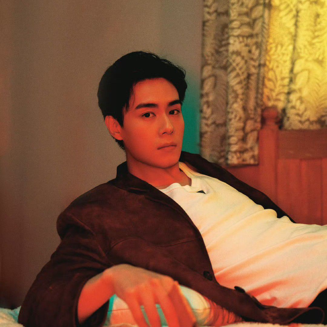 Recent activity shot of Hu Yitian