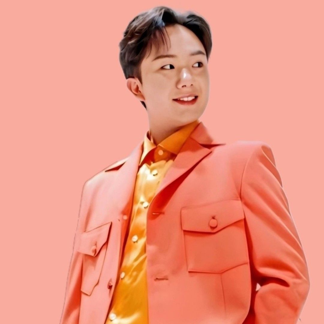 Behind-the-scenes cut of Nam Seungmin