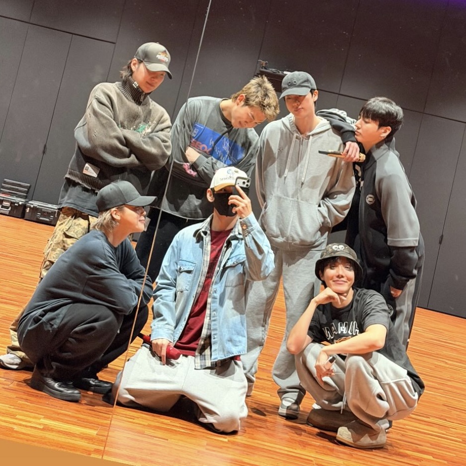 Recent activity shot of Kim Taehyung (V)