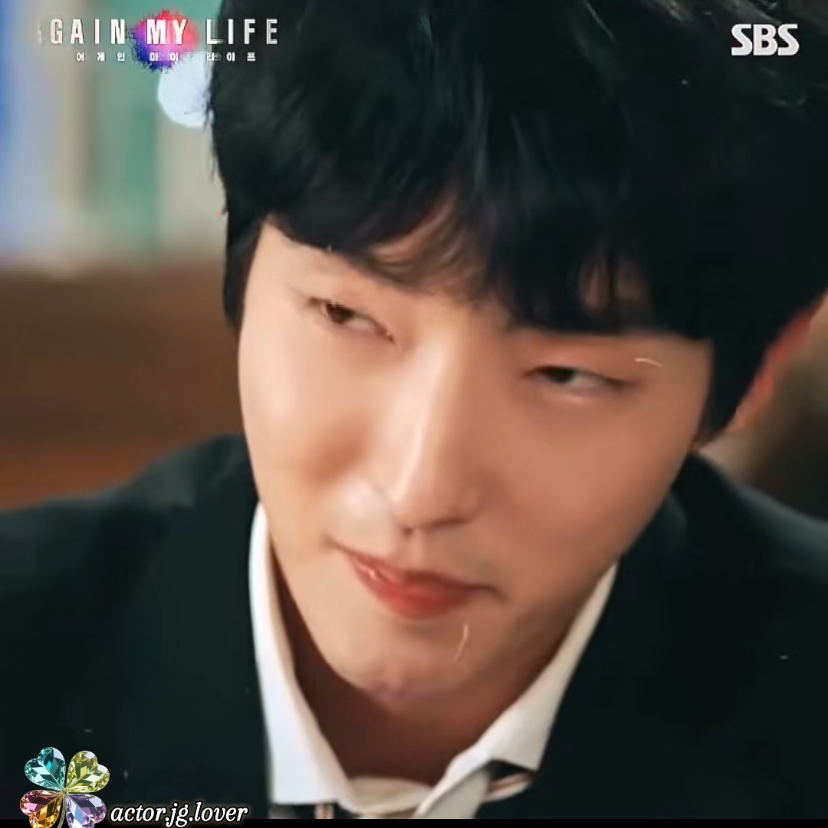 A moment captured by a fan of Lee Joongi