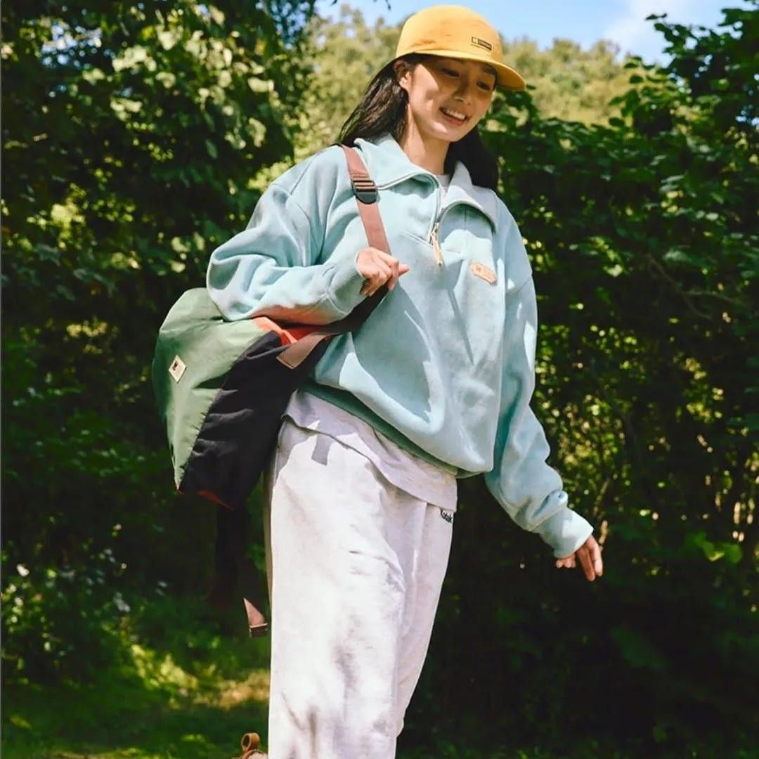 Behind-the-scenes cut of Kim Hyeyoon