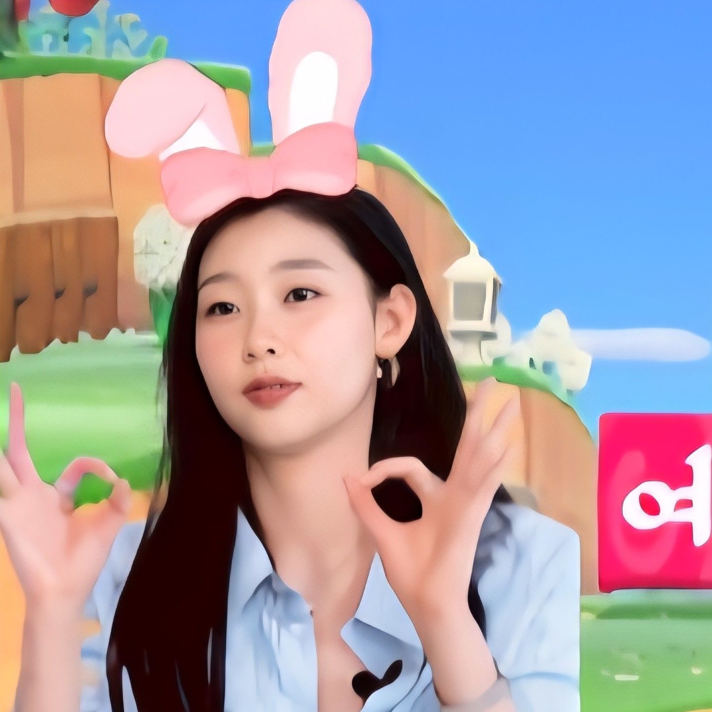 Latest photo of Han Yeji