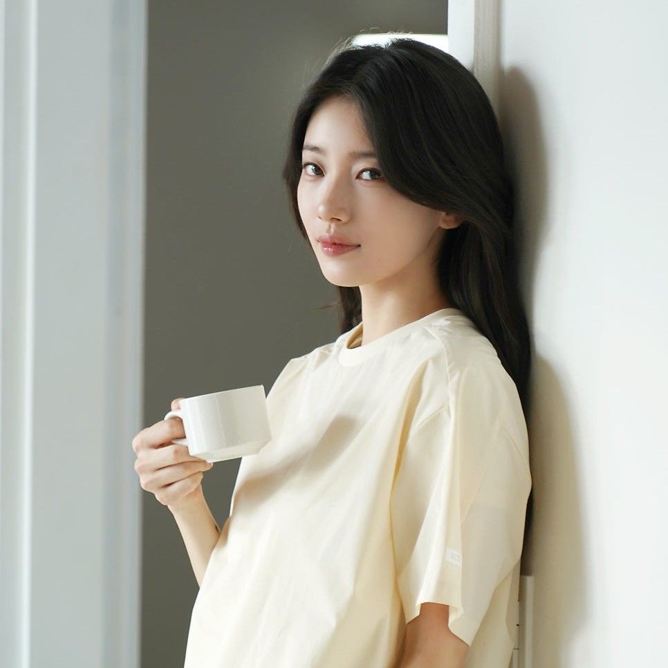 Behind-the-scenes cut of Bae Suzy