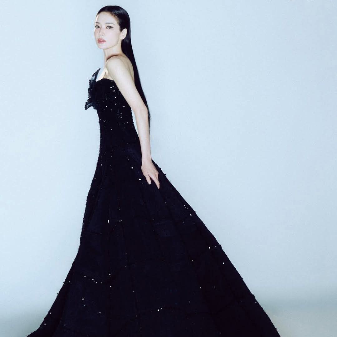 Behind-the-scenes cut of Song Hyekyo
