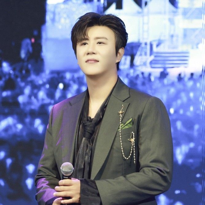 Latest photo of Jin Haesung