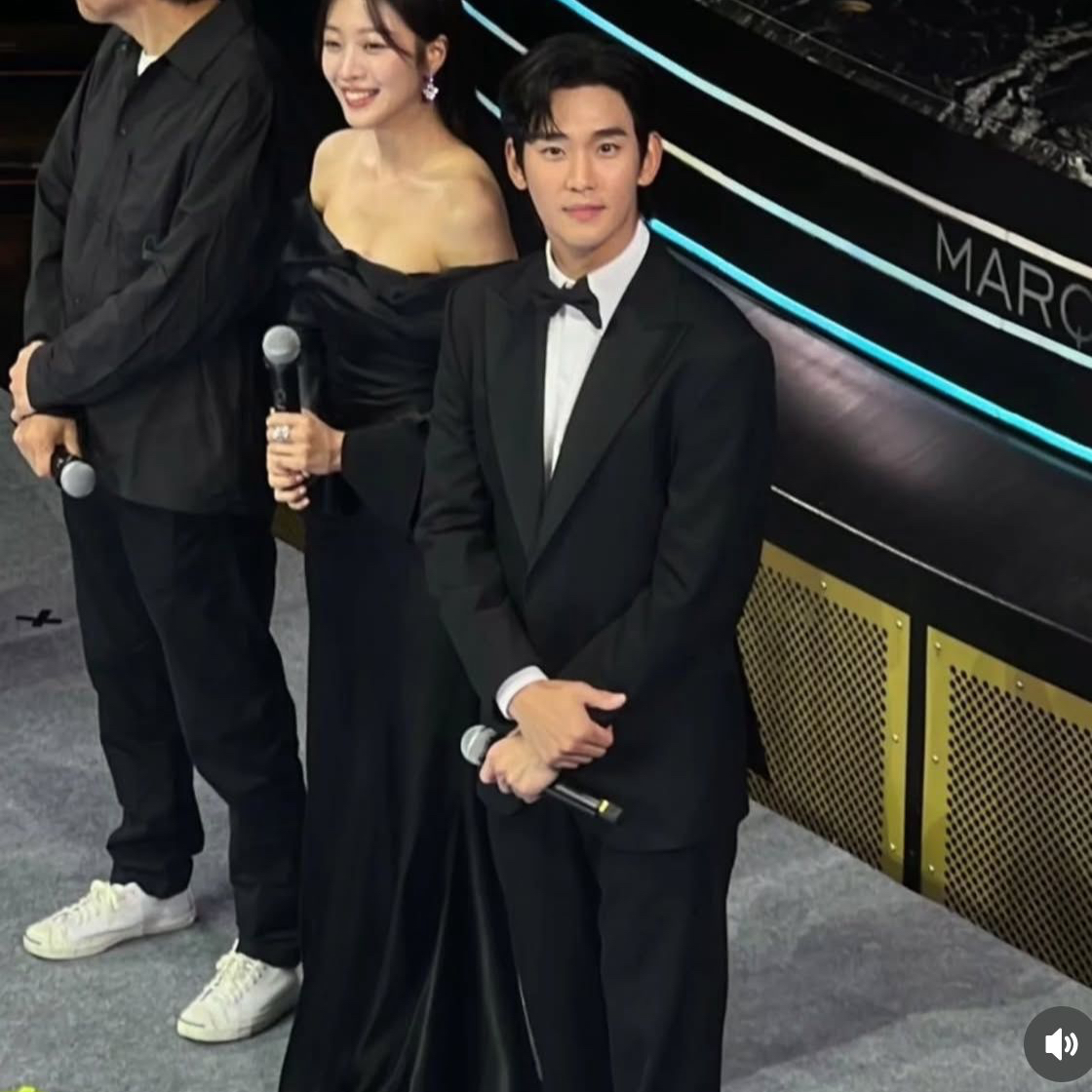 ファンが撮影したキム・スヒョンの瞬間