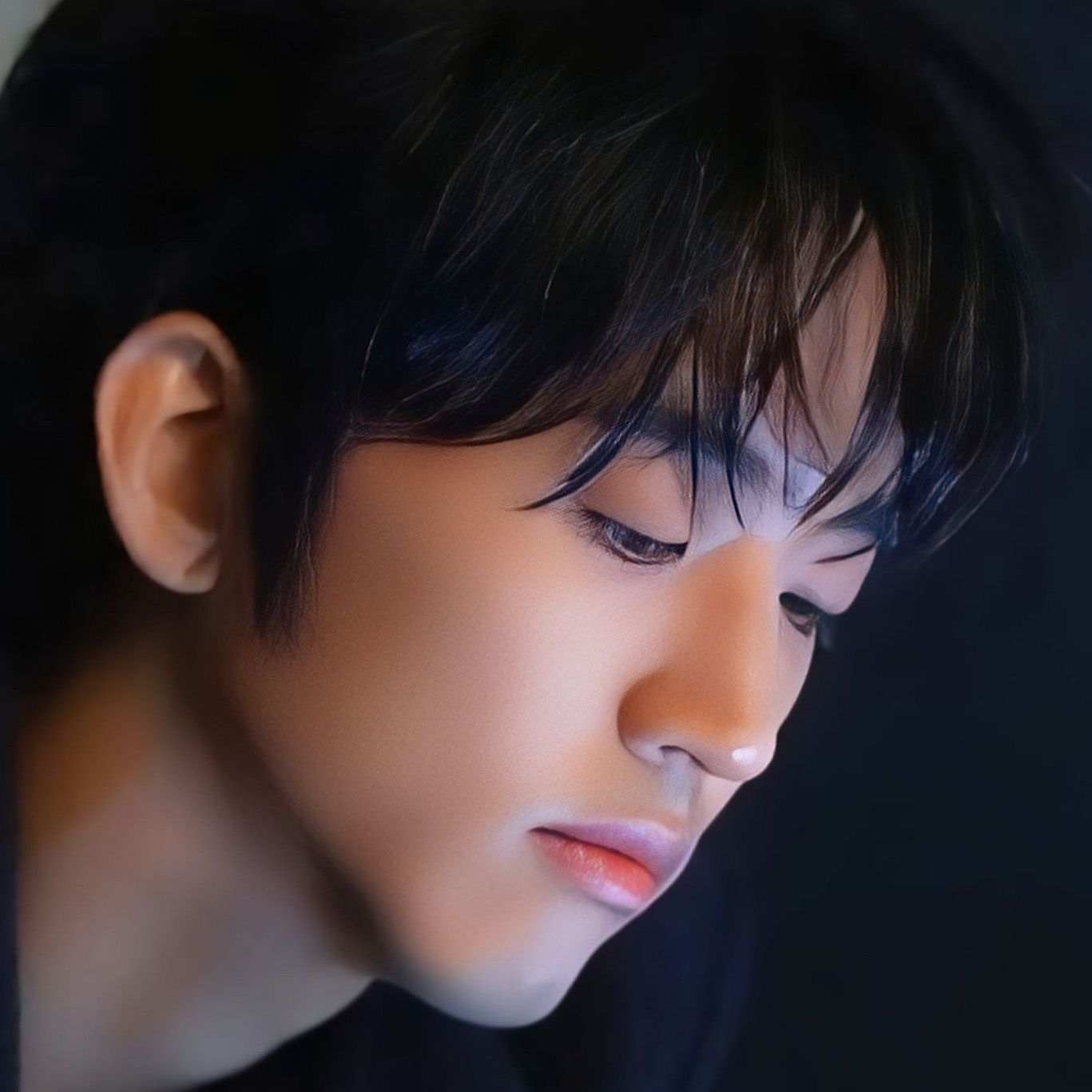 Behind-the-scenes cut of Lee Seungyoon