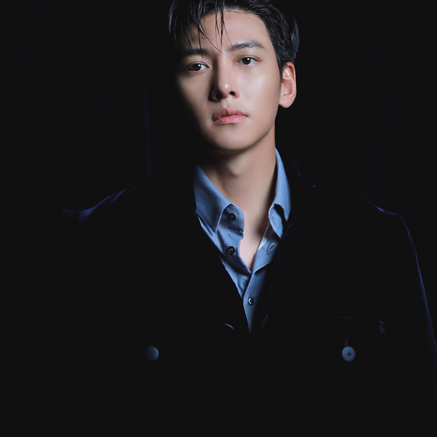 今日最も話題のセレブコミュニティフィード