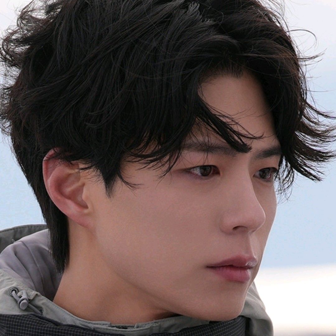 A moment captured by a fan of Park Bogum